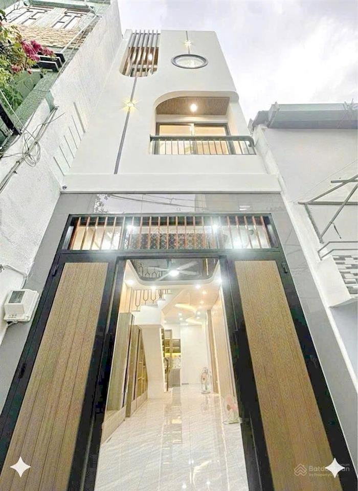 Nhà mới xây, 4 tầng, hẻm 4m, nở hậu đường âu dương lân p3q8