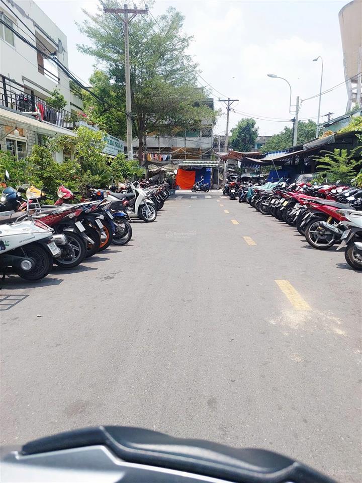 Nhà góc 2 mặt tiền  vị trí kinh doanh, 5 tầng (6.6x17m), phường 4 quận 8