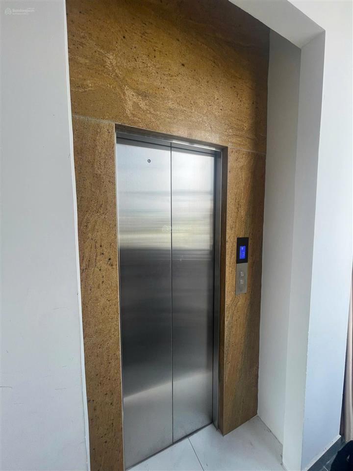 Nhà góc 2 mặt tiền  vị trí kinh doanh, 5 tầng (6.6x17m), phường 4 quận 8