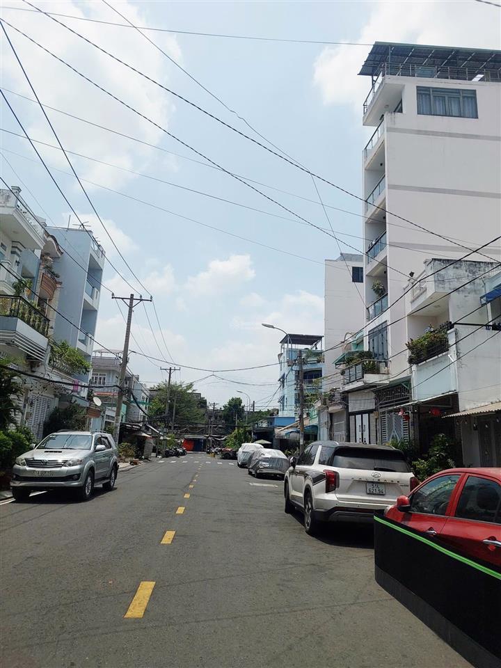 Nhà góc 2 mặt tiền  vị trí kinh doanh, 5 tầng (6.6x17m), phường 4 quận 8