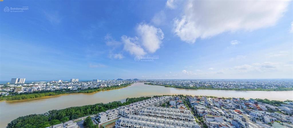 Căn góc 2pn view biển  ngã 3 sông  có sân thượng ngắm pháo hoa  the meridian đà nẵng
