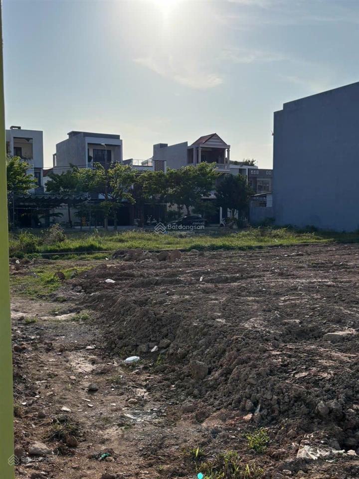 Đất mt võ chí công  200m2  giá chỉ 77.78tr/m2  ngay cầu khuê đông