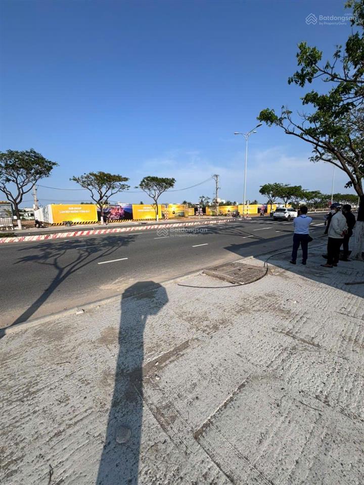 Đất mt võ chí công  200m2  giá chỉ 77.78tr/m2  ngay cầu khuê đông