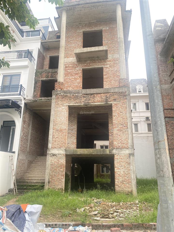 Cho thuê biệt thự view hồ, 2 mặt tiền giá siêu hời tại khu đô thị mới lideco, 20 triệu, 301 m2