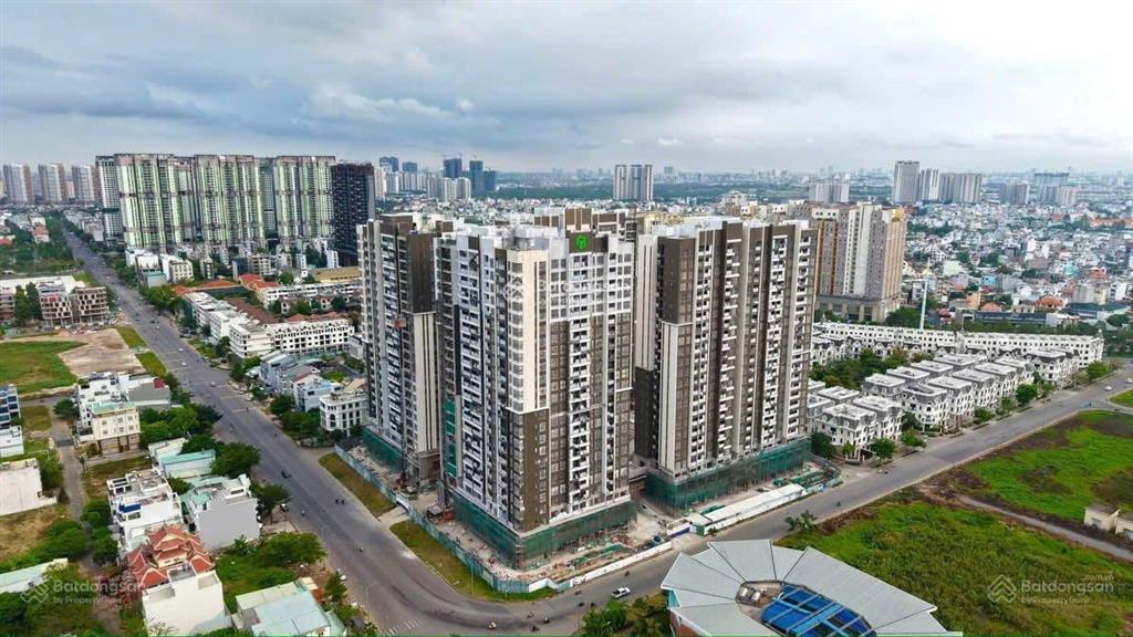 Kẹt ngân hàng cần bán gấp căn victoria village q2.  0909 681 *** mr quang