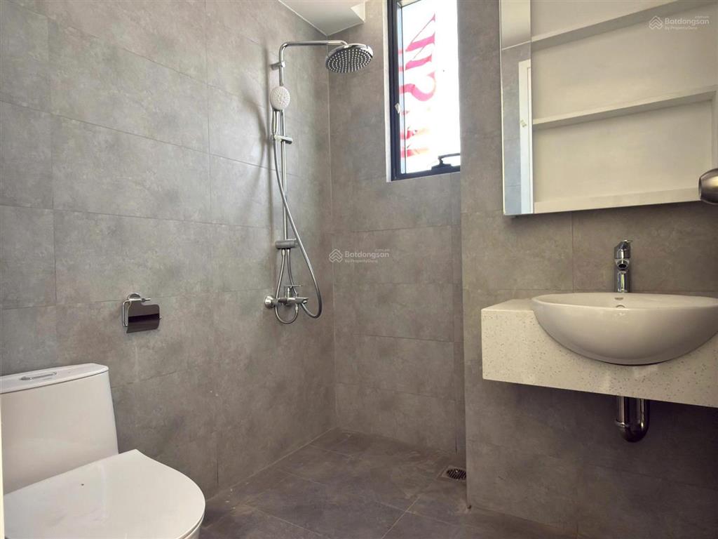 Kẹt ngân hàng cần bán gấp căn victoria village q2.  0909 681 *** mr quang