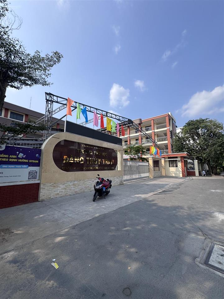 Bán nhà chính chủ hẻm ô tô 5 tầng khu đồng bộ gần emart