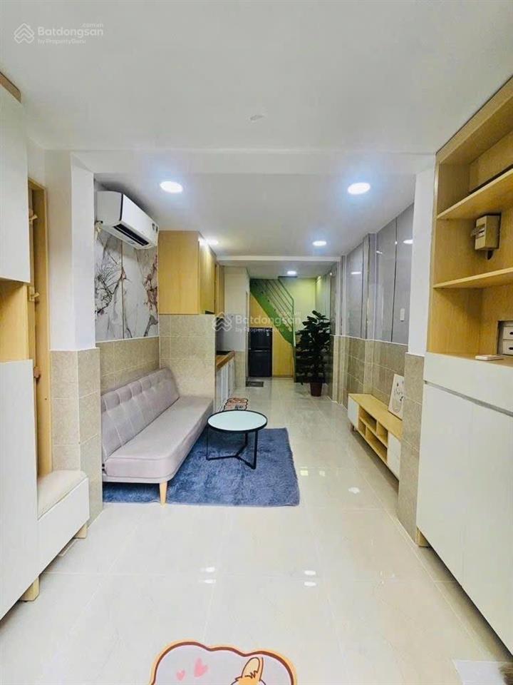 Nhà nguyễn văn khối trệt 2 lầu có sân để xe rộng rãi