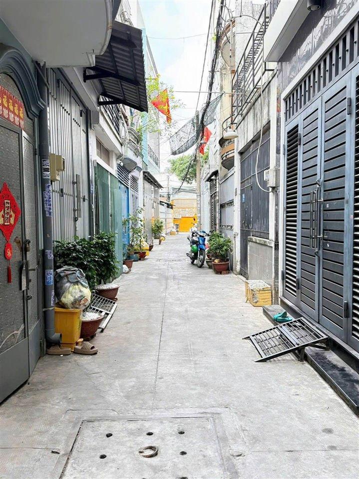 Bán nhà nhỏ 2 tầng dt 27m giá 4.25t