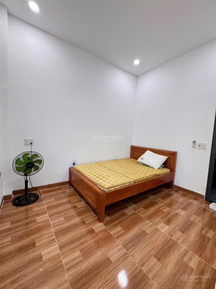 Bán nhà vườn 2 tầng nghỉ dưỡng cách biển trần phú chỉ 200m. bên hông bệnh viện vinmec. dt 142m2