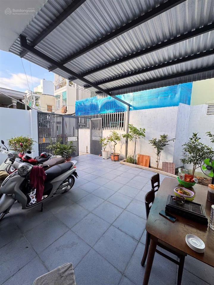 Bán nhà vườn 2 tầng nghỉ dưỡng cách biển trần phú chỉ 200m. bên hông bệnh viện vinmec. dt 142m2