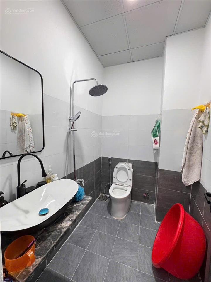 Bán nhà vườn 2 tầng nghỉ dưỡng cách biển trần phú chỉ 200m. bên hông bệnh viện vinmec. dt 142m2