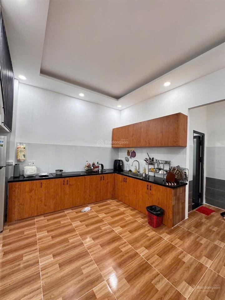 Bán nhà vườn 2 tầng nghỉ dưỡng cách biển trần phú chỉ 200m. bên hông bệnh viện vinmec. dt 142m2