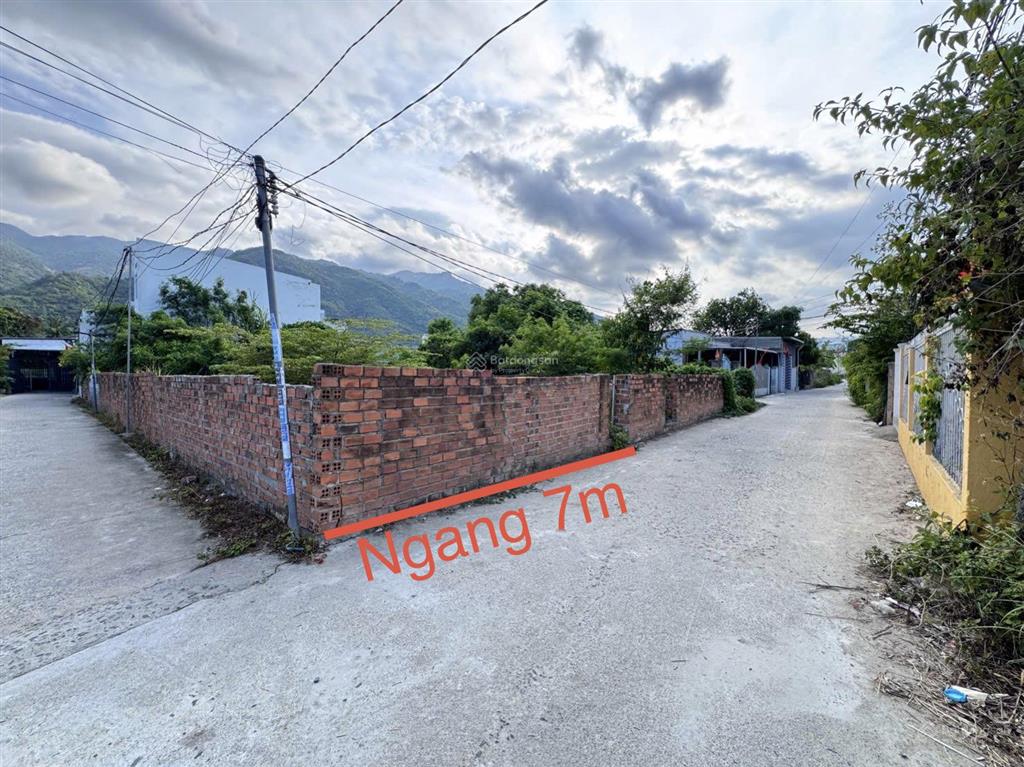 Bán lô góc 2 mặt tiền đẹp phước hạ  phước đồng  phường nam nha trang. dt 109m2 full đất ở.