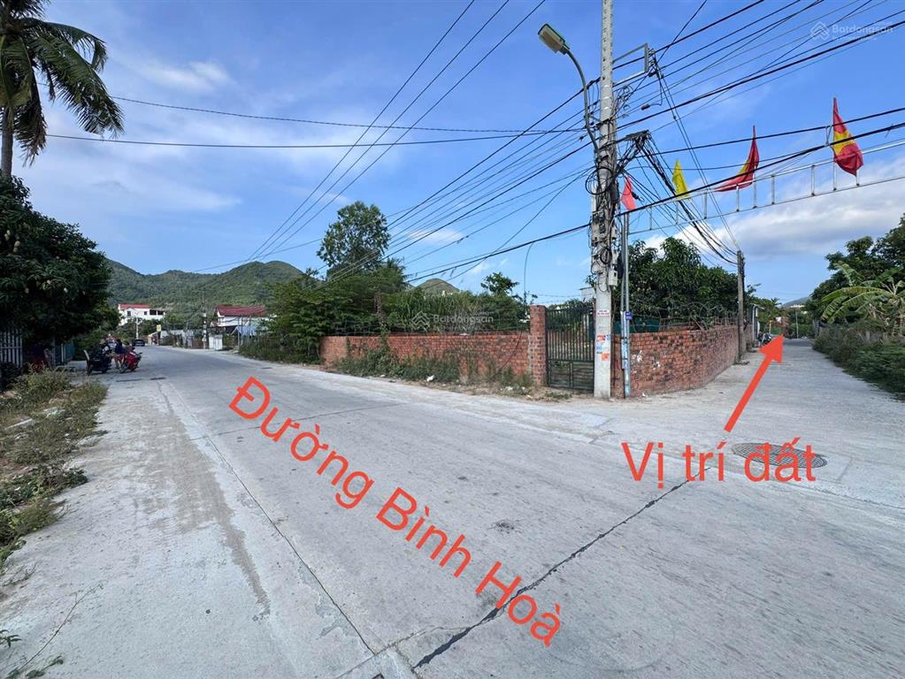 Bán lô góc 2 mặt tiền đẹp phước hạ  phước đồng  phường nam nha trang. dt 109m2 full đất ở.