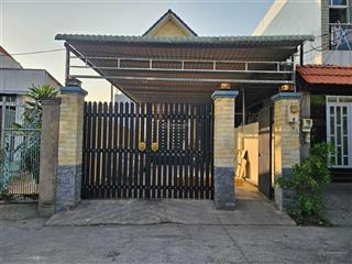 Bán nr cấp 4, 68m2, ngang hiếm 5.4m, ở làng tăng phú,lê văn việt, chỉ nhỉnh 5tỷ!!