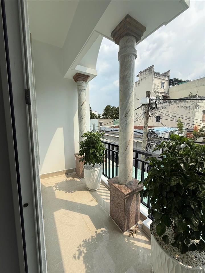 Nhà thạnh lộc 22 q12 hẻm xe hơi thông  ngay cụm trường học các cấp, cao đẳng