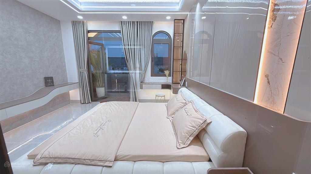 Hàng hiếm tại thạnh xuân 25, 8,2 tỷ, 60m2, 4pn, 6wc, 5 tầng, pháp lý đầy đủ