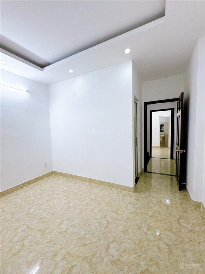 Hẻm ô tô rộng 6m, 3 tầng, 4 ngủ, giáp gò vấp