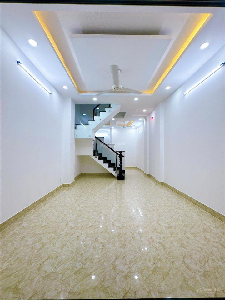 Hẻm ô tô rộng 6m, 3 tầng, 4 ngủ, giáp gò vấp