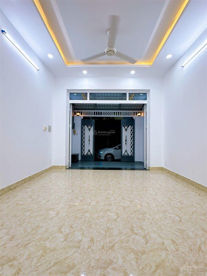 Hẻm ô tô rộng 6m, 3 tầng, 4 ngủ, giáp gò vấp