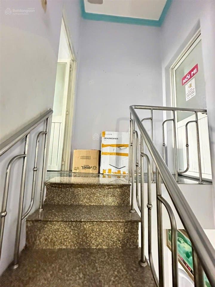 Nhà shr hẻm xe hơi tại bến xe buýt hiệp thành 3,8 tỷ