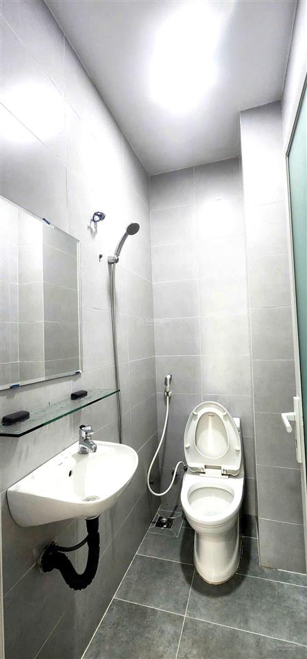 Nhà phố mt kênh hy vọng  phan huy ích ngay emart chỉ 5tỷ4