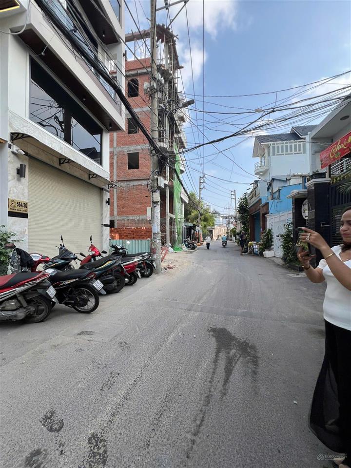 Nhà phố phạm văn chiêu gò vấp cách đường phạm văn chiêu 300m, mặt hẻm ô tô đậu cửa