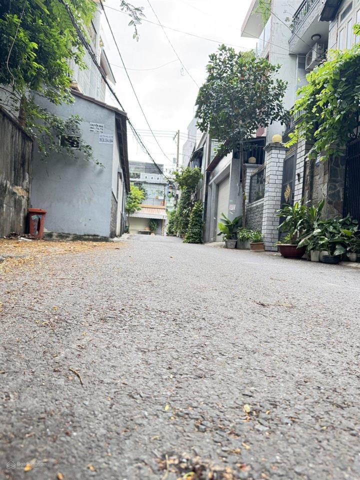 Nhà đẹp full nội thất, mt đường xe tải thông, gần bệnh viện thủ đức