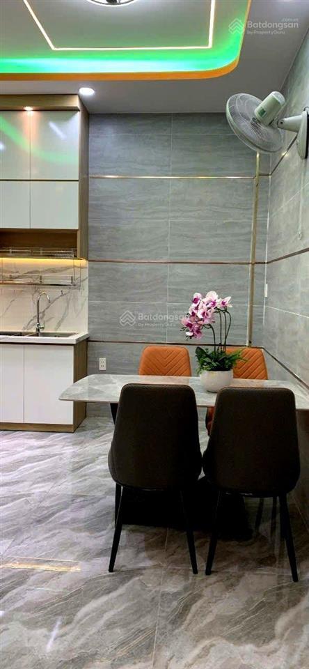 Nhà phố 3 tầng đẹp gò vấp giáp tân bình, hẻm xe hơi, gần chợ phạm văn bạch