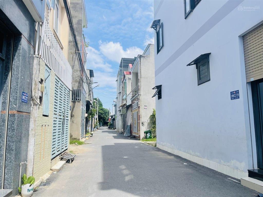 Nhà 2 tầng, hẻm ô tô, đường số 8, linh xuân, thủ đức