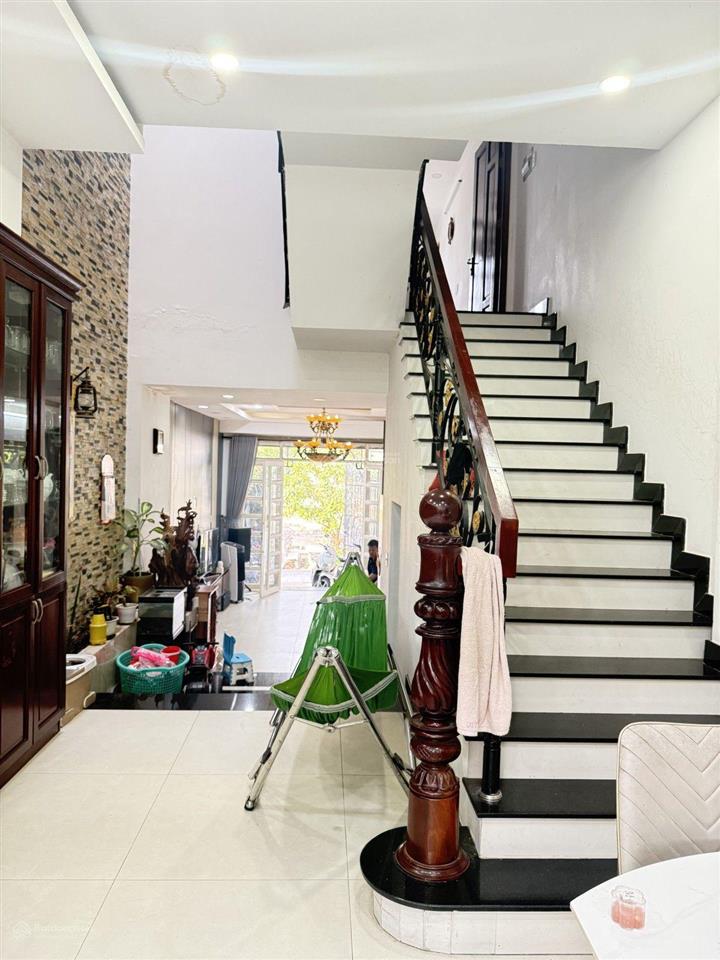 Nhà 4 tầng, hẻm xe hơi 5m, đường ngô chí quốc, bình chiểu, thủ đức