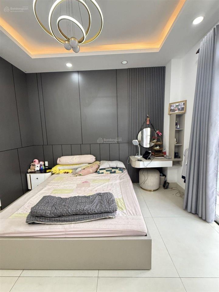 Nhà 4 tầng, hẻm xe hơi 5m, đường ngô chí quốc, bình chiểu, thủ đức