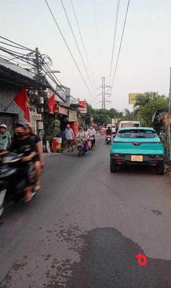 Nhà mtkd đường kha vạn cân, gần gigamall, sát đường phạm văn đồng