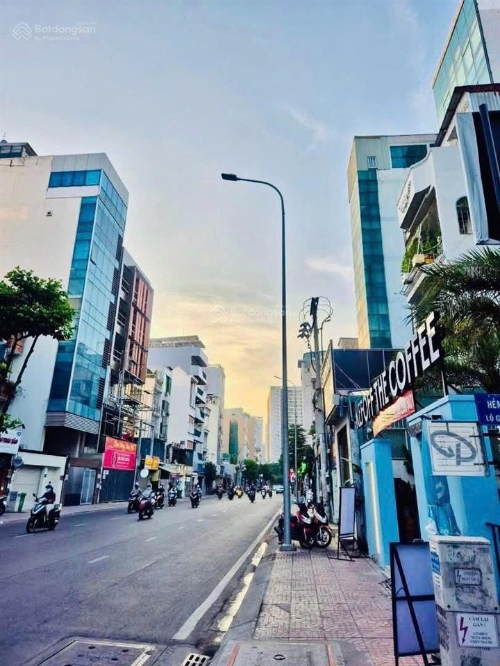 Thơm phức bán góc 3 mặt tiền, ngang 9m, mặt tiền đào duy anh, p9 phú nhuận, 6x tỷ (vị trí độc tôn)