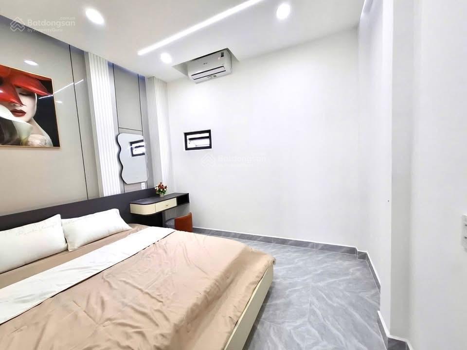 Nhà cô sáu bán ngộp giá mềm đường trần quang diệu, quận 3, gần đh sư phạm tphcm cơ sở 2, shr
