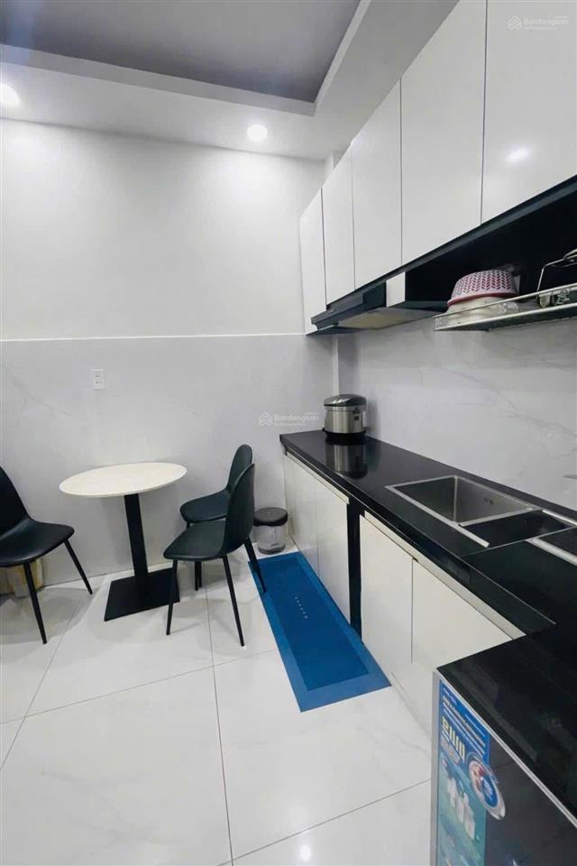 Nhà đẹp  dọn vào ở ngay  không cần sửa chữa  gần chợ tân định, dt 38m2, đường trần quý khoách