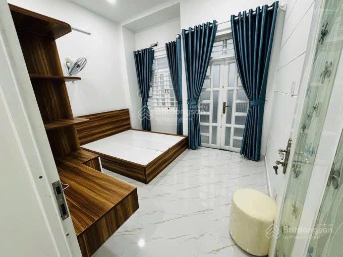 Cần bán gấp nhà đi mỹ hẻm phan đình phùng, phú nhuận, gần trường cđ kinh tế đối ngoại, dt 40,6m2