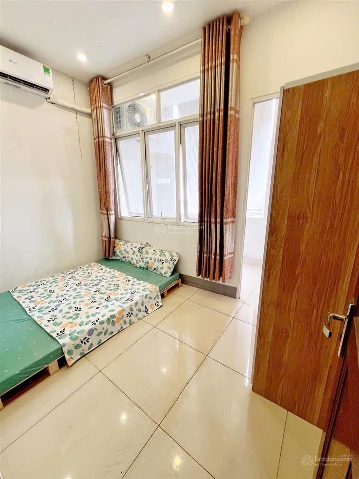 Phòng ngủ tách bếp, ban công giá rẻ, ô tô đậu cửa