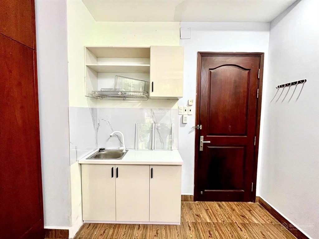 Phòng ban công diện tích rộng khu dân cư sadeco