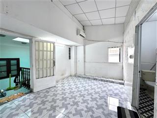Cho thuê phòng ngủ cửa sổ thoáng, sát bên himlam, gần lotte q7