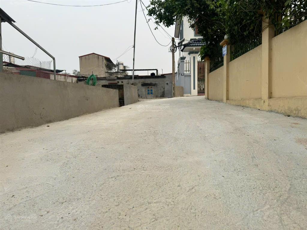 Bán đất 90m2 ở xóm cầu, giá thỏa thuận, mặt tiền 6m, ngõ 5m