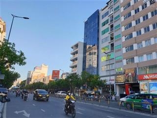 Hot! định cư bán gấp biệt thự nguyễn văn trỗi, (10x21m) vuông vức, 3 tầng, p. 10, phú nhuận, 33 tỷ