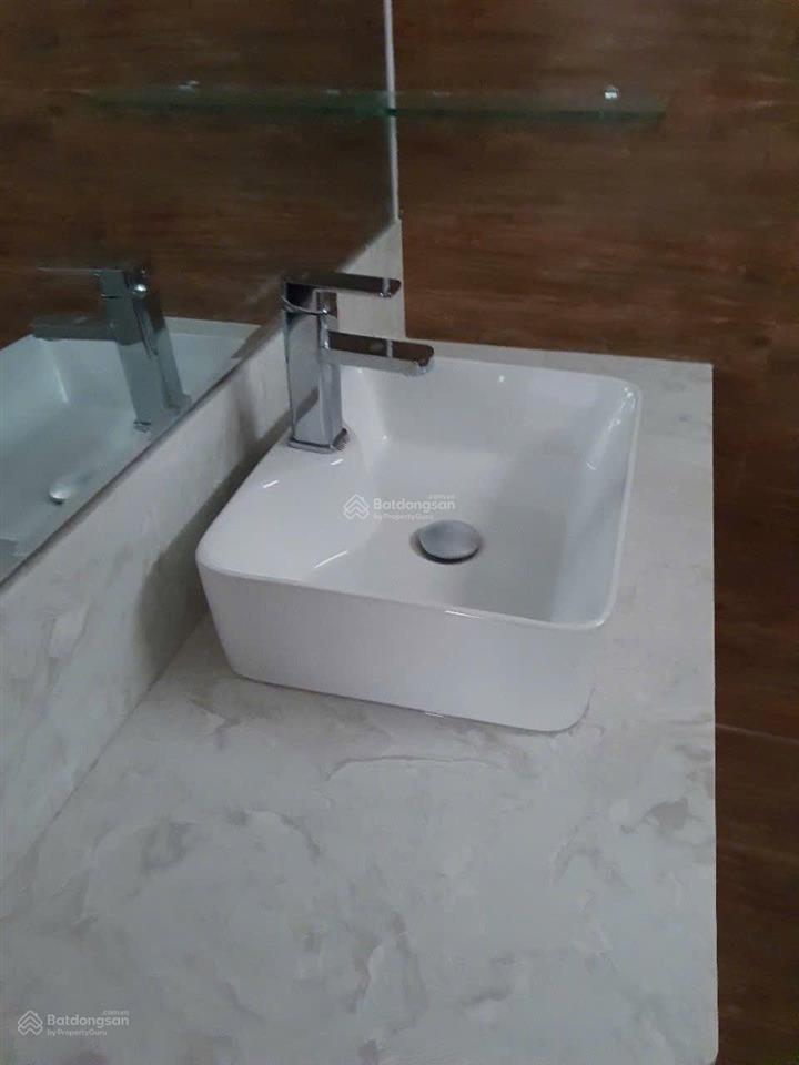 (hot) nhà mặt tiền hồng hà, dt 5.5x 18m, kc 5 tầng, thang máy, p. 9, phú nhuận, chỉ 24,5 tỷ