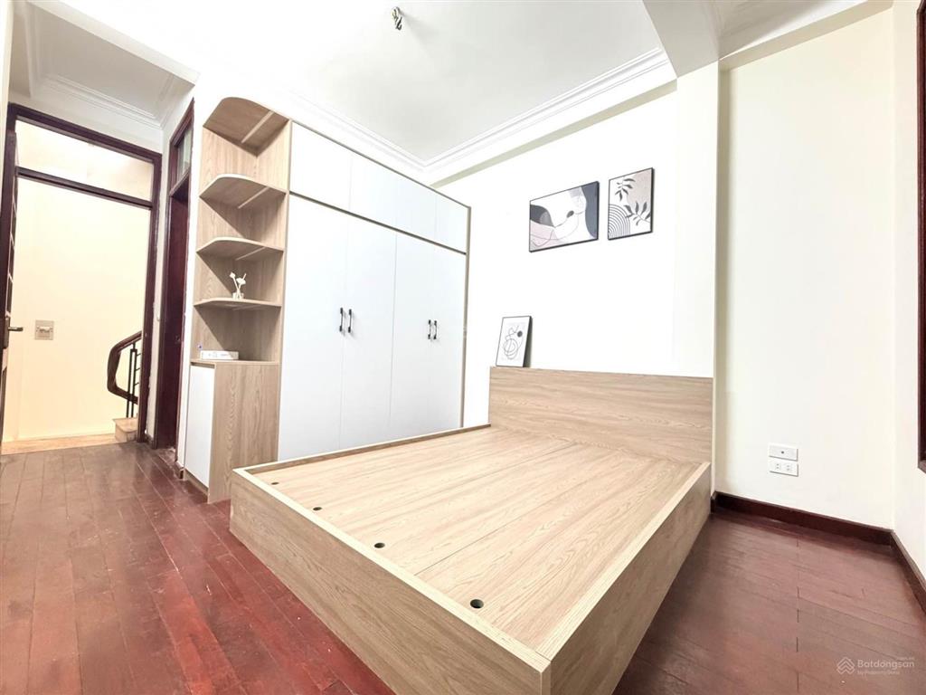 Bán nhà khuất duy tiến 6 tầng ngõ rộng giá 8 tỷ