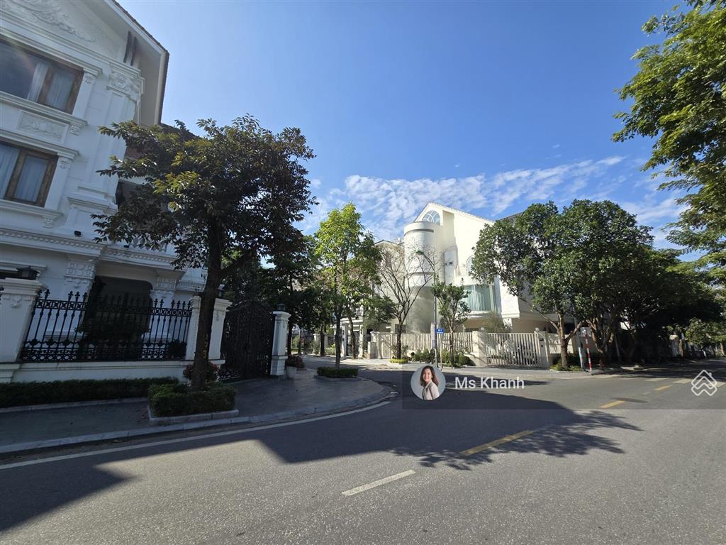 Biệt thự việt hưng, long biên vị trí trung tâm 245m2, mt 15m, giá 75 tỷ