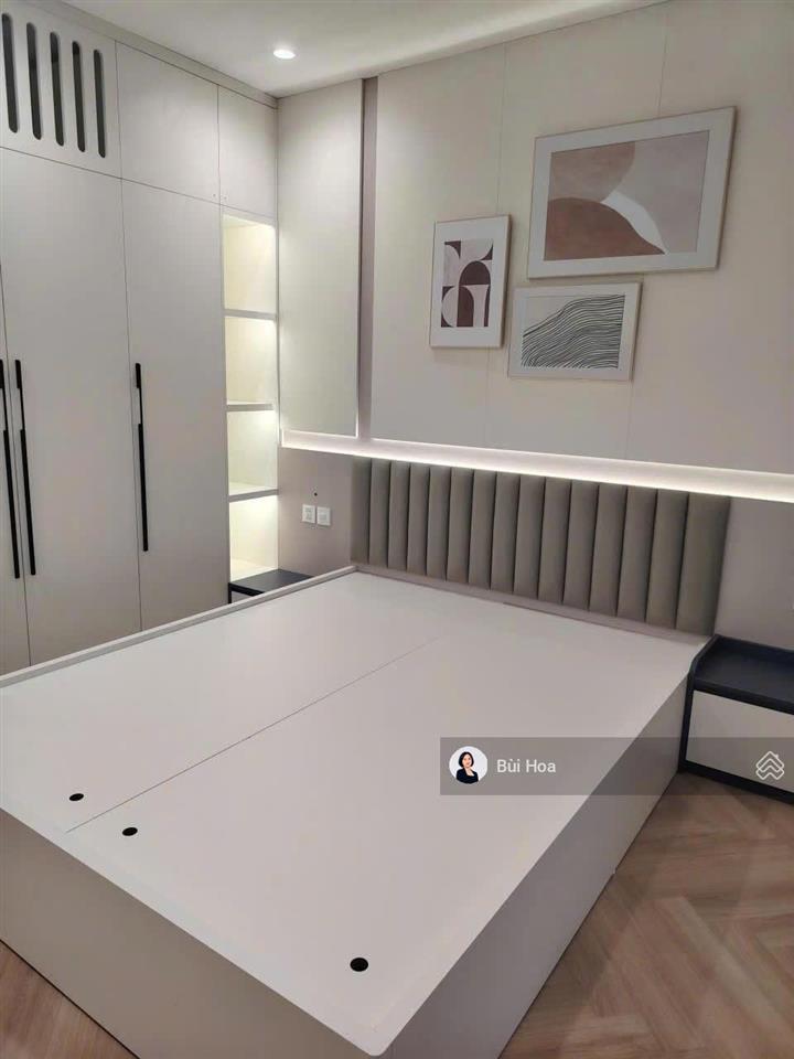 Chính chủ cần bán gấp căn 2pn west point full nội thất cao cấp, 63m2, 8 tỷ sổ đỏ sẵn sàng giao dịch