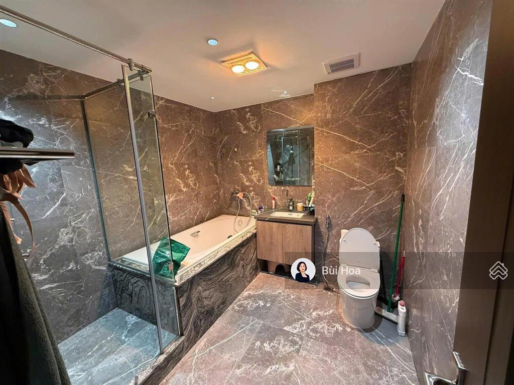 Giảm sâu, chính chủ cần bán căn 2pn vinhomes dcapitale, full nội thất cao cấp, 73m2, 8 tỷ