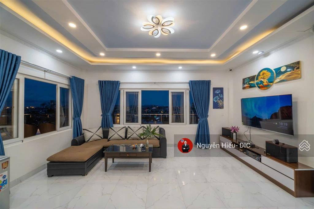 Cho thuê villa hồ bơi vô cực vũng tàu 6 phòng ngủ. giá 50 triệu/tháng  mr. hiếu dic
