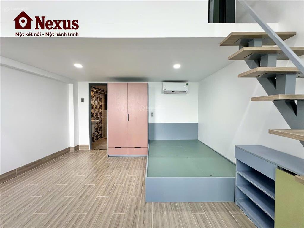 Cho thuê căn hộ duplex hai không gian ngủ ban công full nội thất ngay mặt tiền phạm văn bạch
